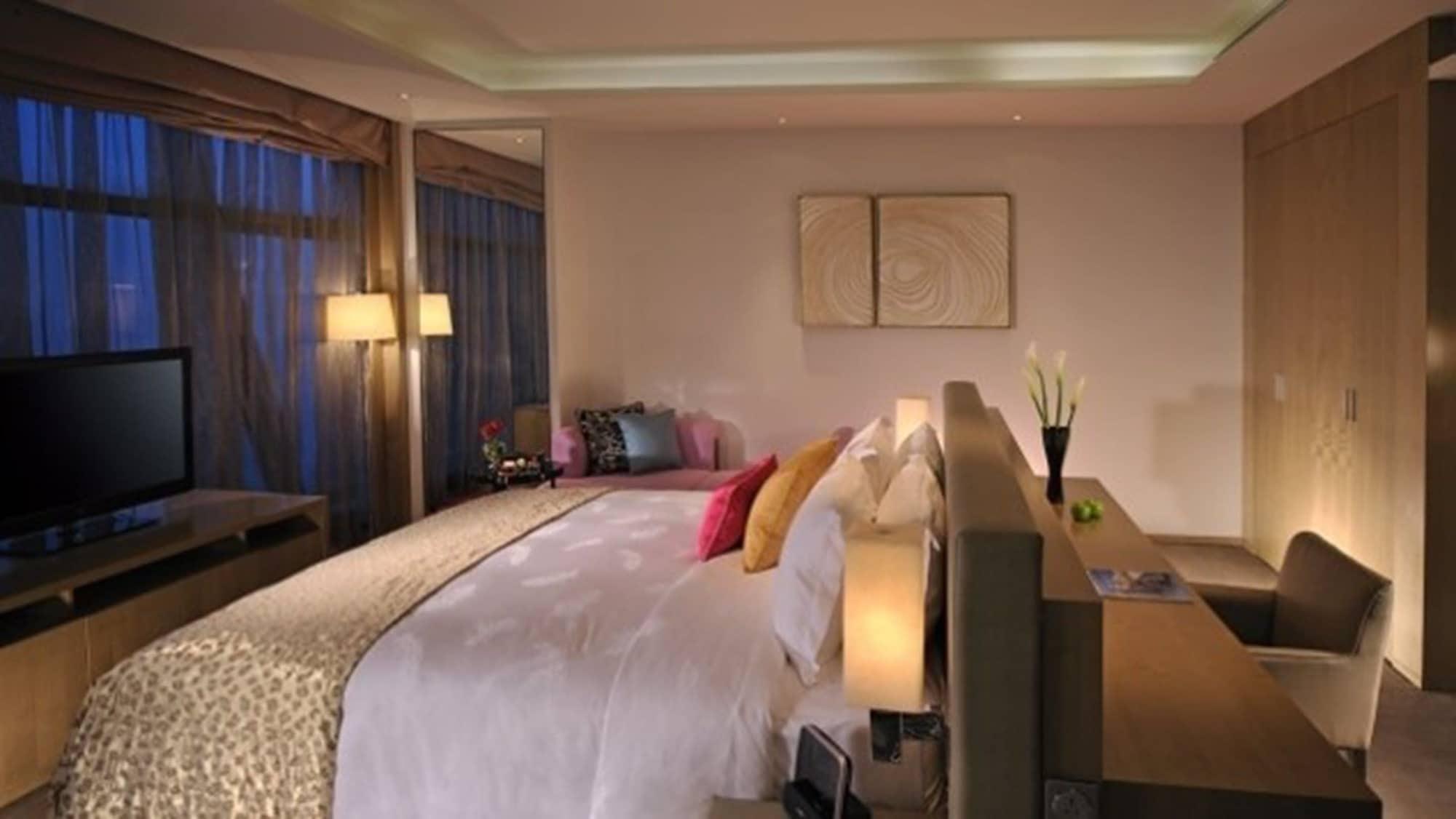 Wongtee V Hotel Σενζέν Εξωτερικό φωτογραφία