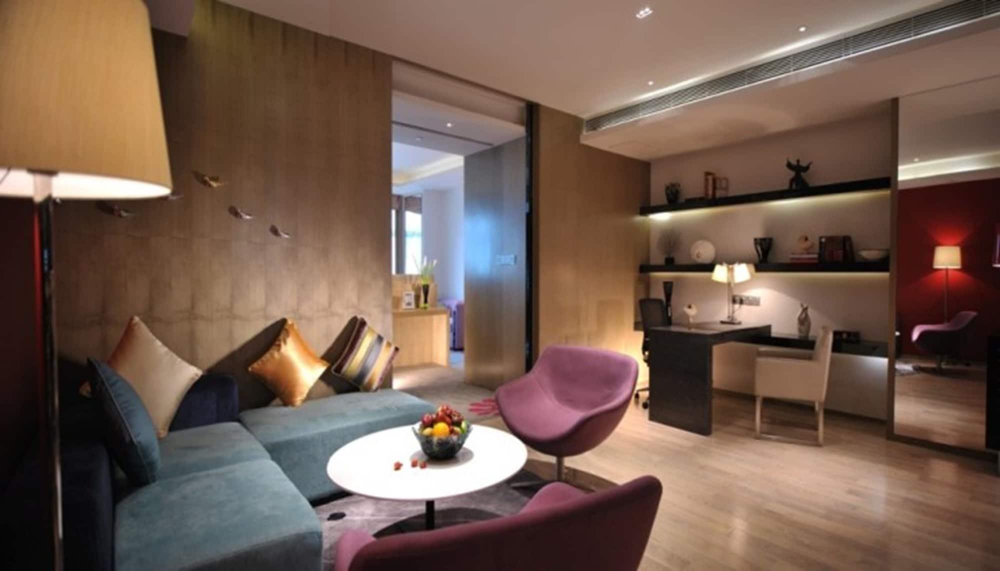 Wongtee V Hotel Σενζέν Εξωτερικό φωτογραφία